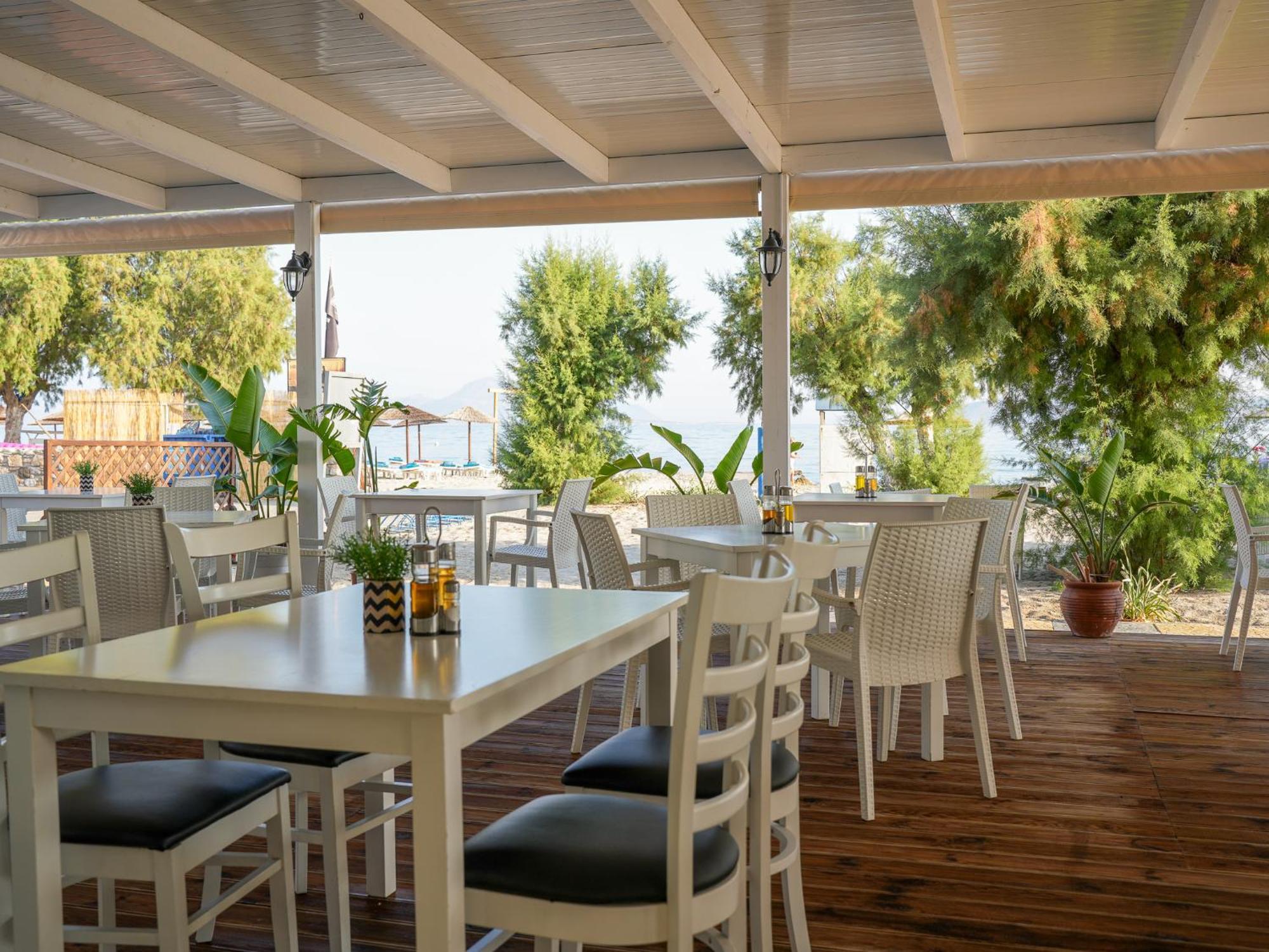 Seaside Marmari Hotel Екстериор снимка